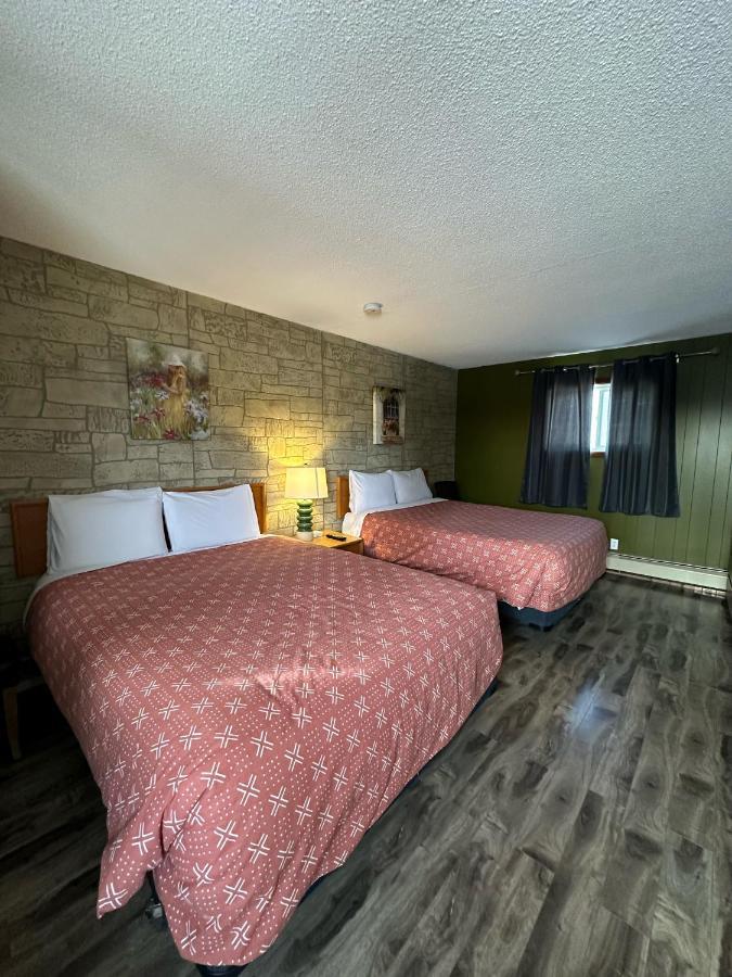 Town And Country Motel Nipigon Exterior photo