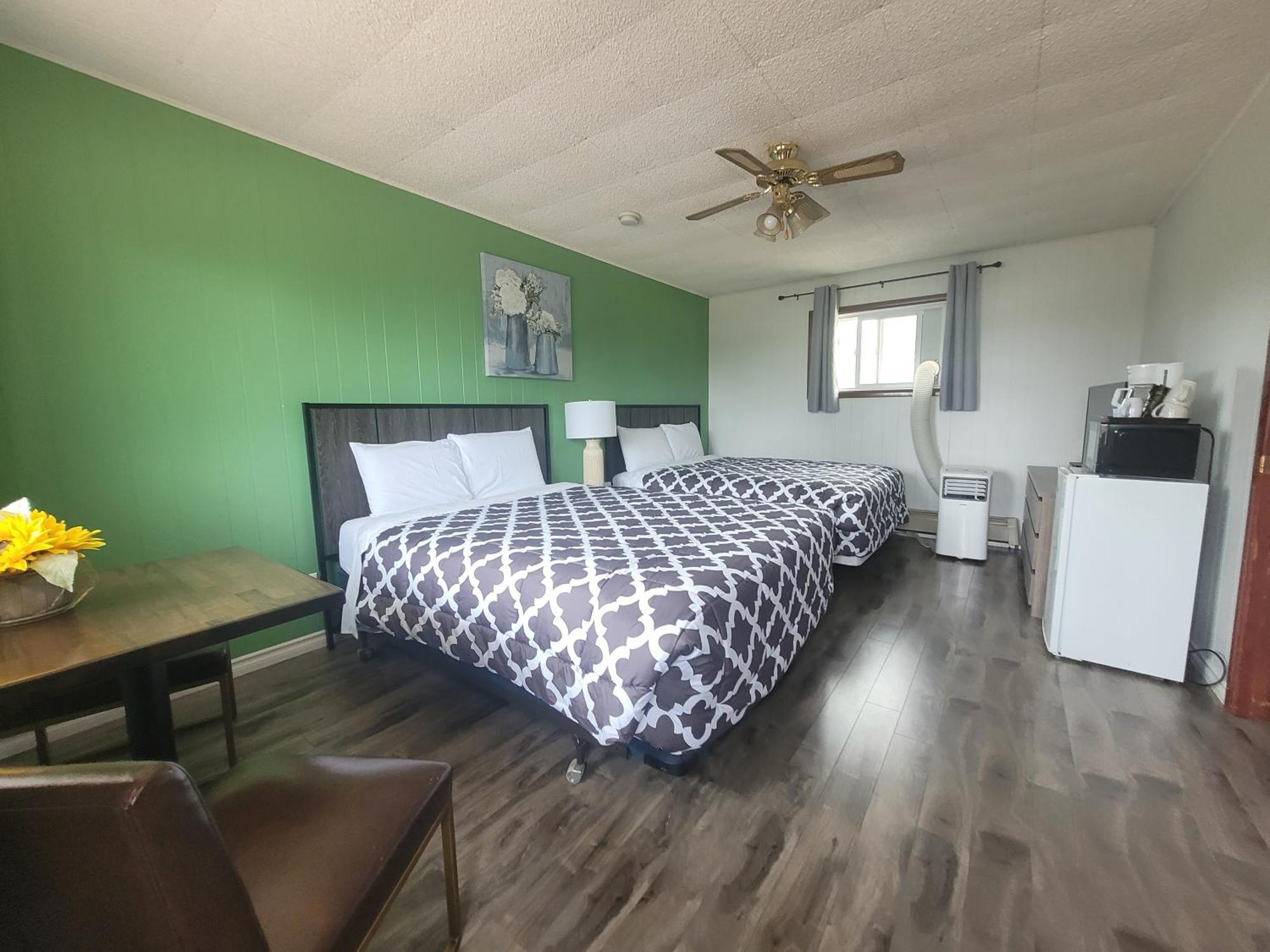 Town And Country Motel Nipigon Exterior photo